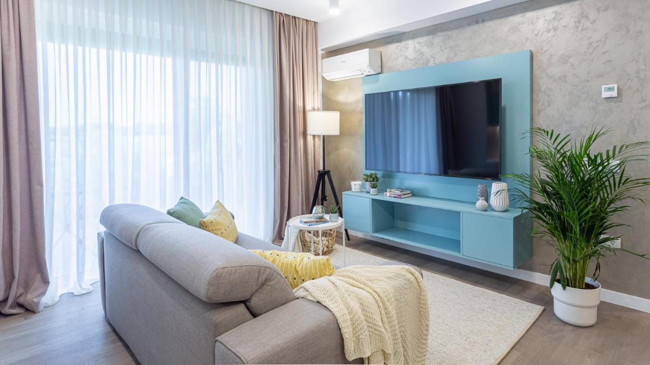 Il Lago - Turquoise - Cozy Luxurious Smart Home By The Lake Voluntari Exterior foto